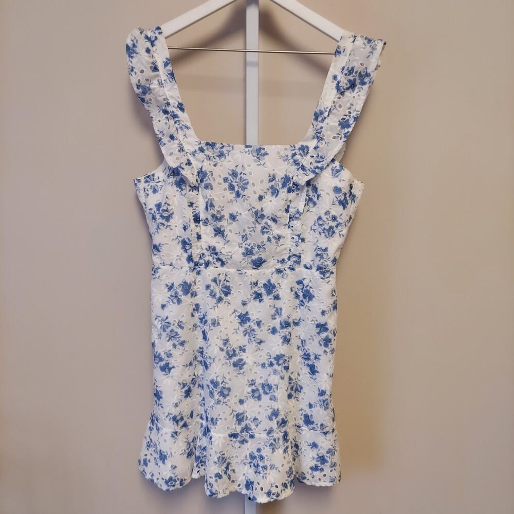 City Vibe‎ Dress Jr 13 White Blue Floral Eyelet Embroidered Preppy Coquette Tie